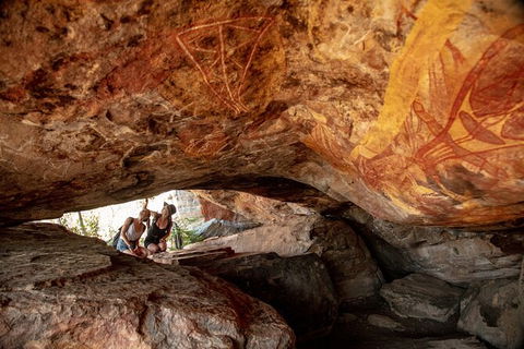 Arnhem Land Injalak Hill Full-Day Tour From Jabiru - South Australia Travel 1