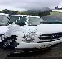 IMAX Private Transfer 7 Guests Cairns Airport to Hotels in Cairns City - South Australia Travel