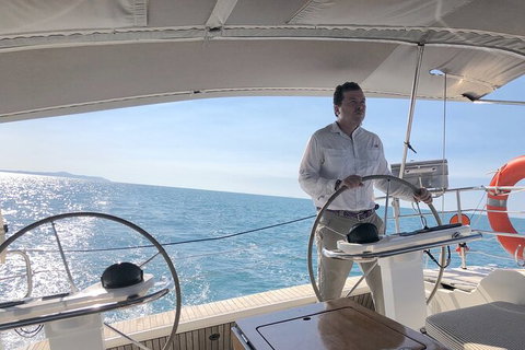 Sailing Curlew Escape On Moreton Bay - South Australia Travel 15