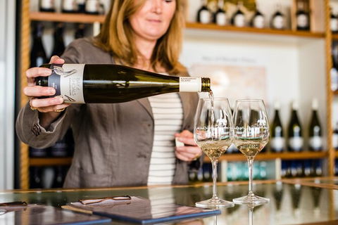 Heritage, Wine & Gin Tours - South Australia Travel 5
