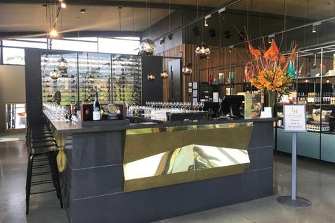 Tour 1 - Full Day, Wine Tasting Plus Lunch. - South Australia Travel 5