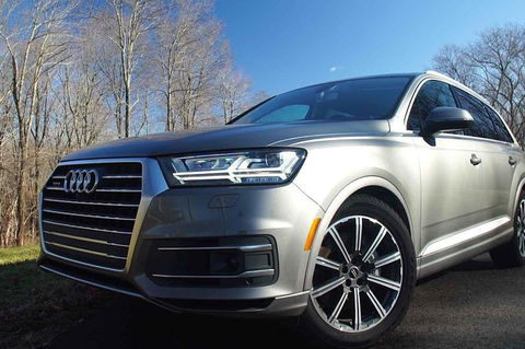 Audi Q7 SUV Melbourne Airport To CBD - South Australia Travel 2