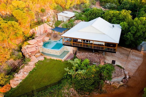 Cygnet Bay Explorer - South Australia Travel 1