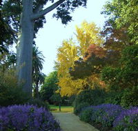 Albury Botanic Garden - South Australia Travel
