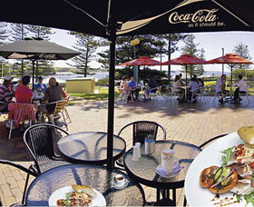 The Beach And Bush Gallery And Cafe - South Australia Travel 0