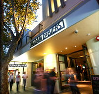 Madam De Biers Hotel Bar - South Australia Travel