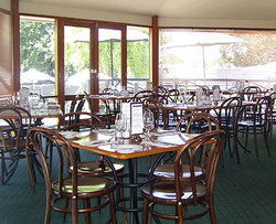 Oakbank Hotel - South Australia Travel 1