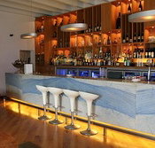 Pontoon Bar - South Australia Travel