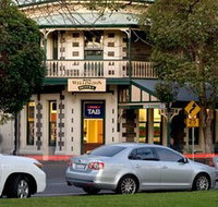 The Wellington Hotel - South Australia Travel