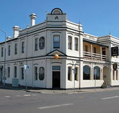 Alexander Hotel - South Australia Travel