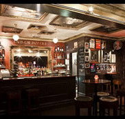 Paris Cat - South Australia Travel