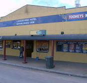 The Lake George Hotel - South Australia Travel