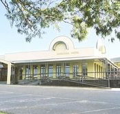 The Anglesea Hotel - South Australia Travel