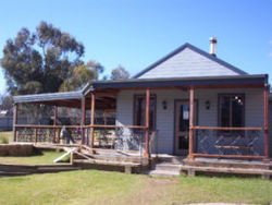 The Globe Hotel. Rylstone - South Australia Travel 0
