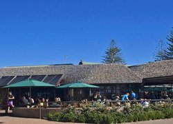 The Beach Hotel - South Australia Travel 1