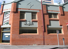Elm's Family Hotel