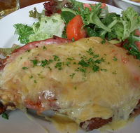 Raglan Tavern - South Australia Travel