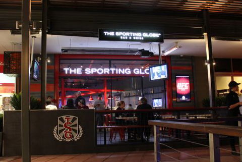 The Sporting Globe Bar & Grill - South Australia Travel 0