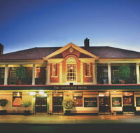 Tom Price Hotel - South Australia Travel