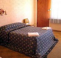 Nullarbor Road House Pty Ltd - South Australia Travel