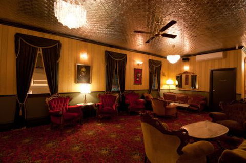 Back Bar Cocktail Lounge & Function Venue - South Australia Travel 3