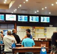 Central Park Tavern - South Australia Travel