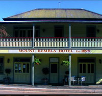 Mount Kembla Village Hotel - South Australia Travel