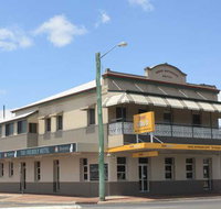 Young Australian Hotel - South Australia Travel