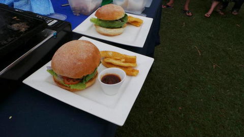 Bushland Beach Tavern - South Australia Travel 0