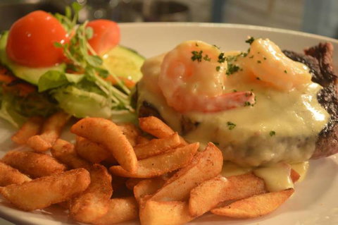 Tugun Tavern - South Australia Travel 0