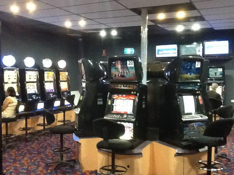 Tennant Creek Memorial Club - South Australia Travel 0