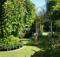 Camelot Garden Stroll - South Australia Travel