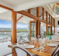 Hemingway's Brewery Cairns Wharf - South Australia Travel