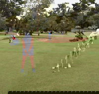Howlong Golden Shoe Nine Hole Golf Tournament - South Australia Travel