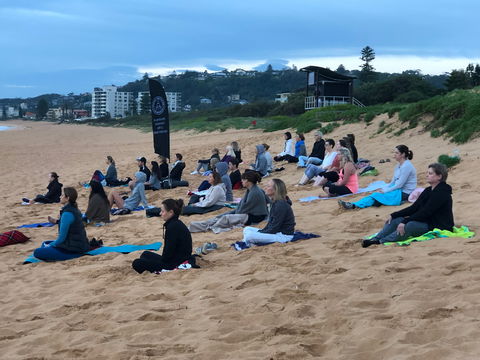 Meditation Mainstream Free Beach Meditation Session Mooloolaba - South Australia Travel 0