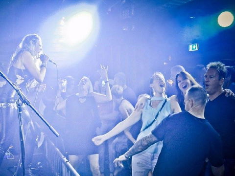 Karaoke At The Avenue - South Australia Travel 0