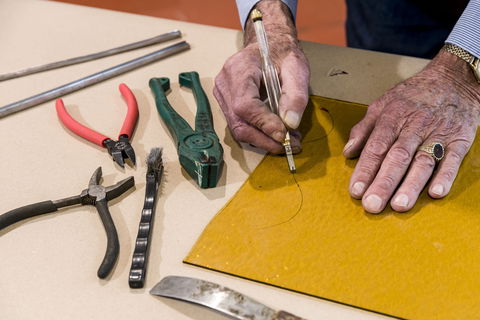 Stained Glass Leadlighting Workshop - South Australia Travel 1