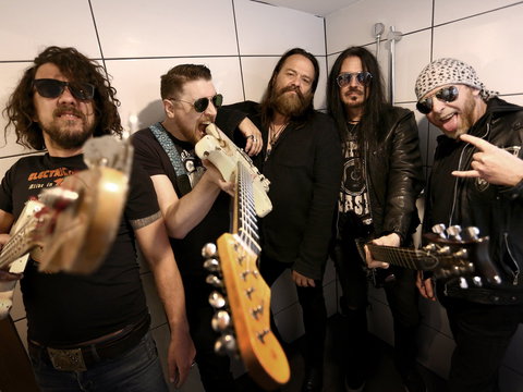 Under The Southern Stars - Gosford - South Australia Travel 2