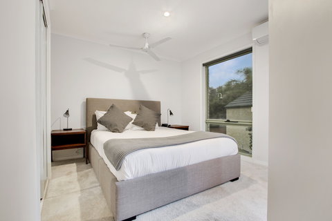 North Pier Hotel - South Australia Travel 6