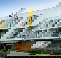 Mawson Lakes Hotel  Function Centre - South Australia Travel