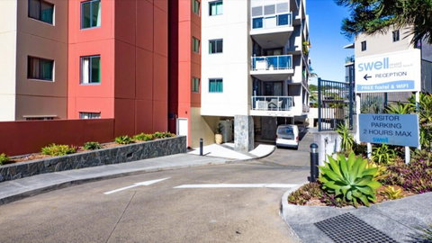 Swell Resort Burleigh Beach - South Australia Travel 1