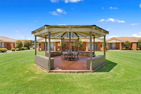 Comfort Inn & Suites King Avenue - South Australia Travel 0