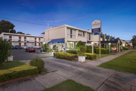 Alexander Motor Inn & Apartments - South Australia Travel 1