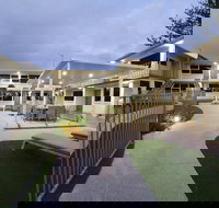 Montego Mermaid Beach Motel