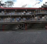 Lorne Coachman Inn - South Australia Travel