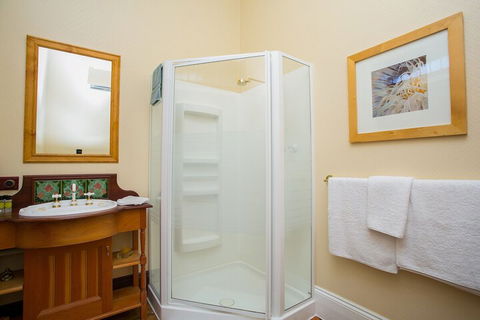 Danum House B & B - South Australia Travel 4