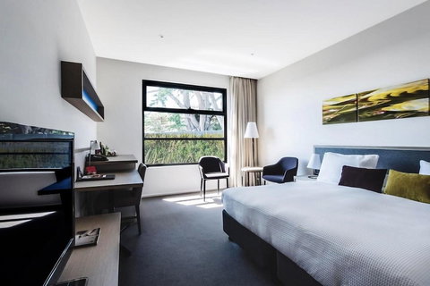 Flinders Hotel - South Australia Travel 6