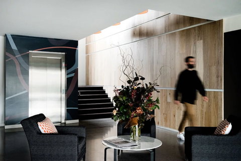 Flinders Hotel - South Australia Travel 0