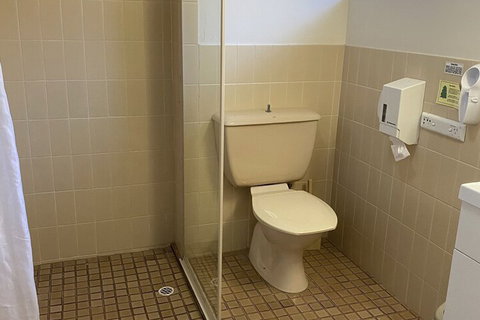 Aviators Lodge Motel - South Australia Travel 3