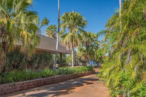 Contour Hotel Katherine - South Australia Travel 1